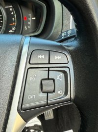 VOLVO V40 CROSS COUNTRY