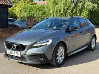 VOLVO V40 CROSS COUNTRY