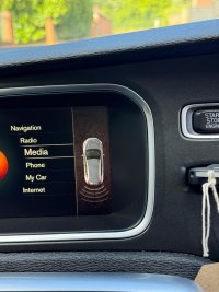 VOLVO V40 CROSS COUNTRY