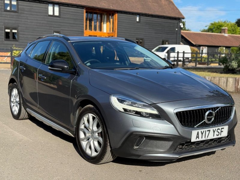 VOLVO V40 CROSS COUNTRY