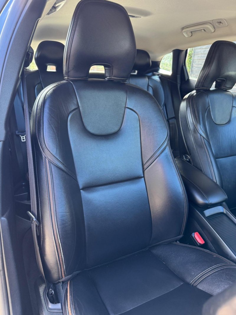 VOLVO V40 CROSS COUNTRY