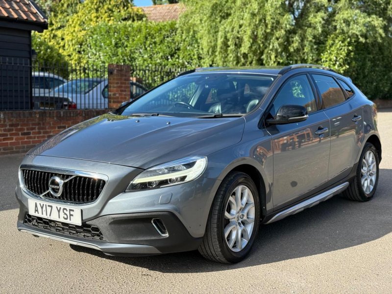 VOLVO V40 CROSS COUNTRY