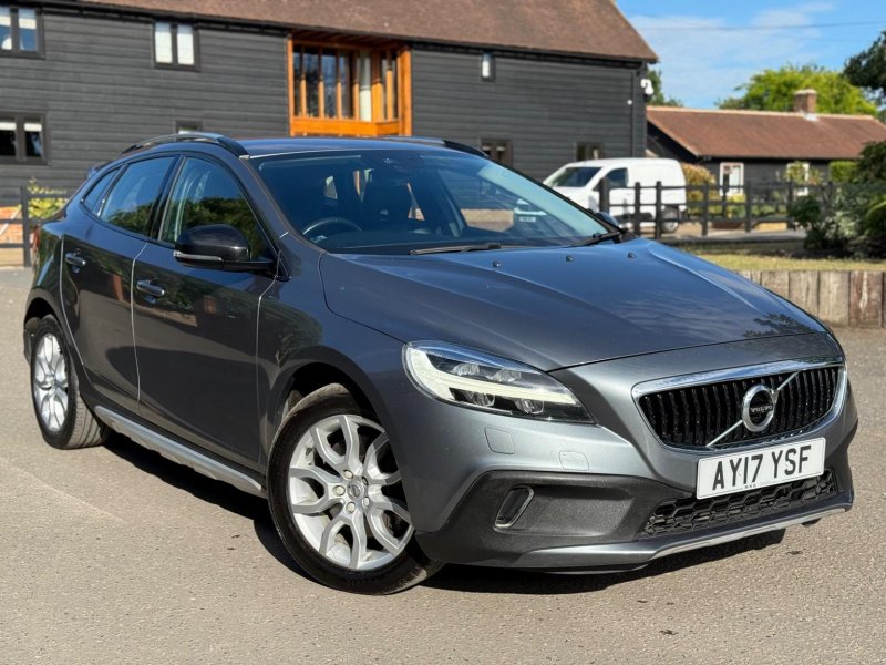 VOLVO V40 CROSS COUNTRY