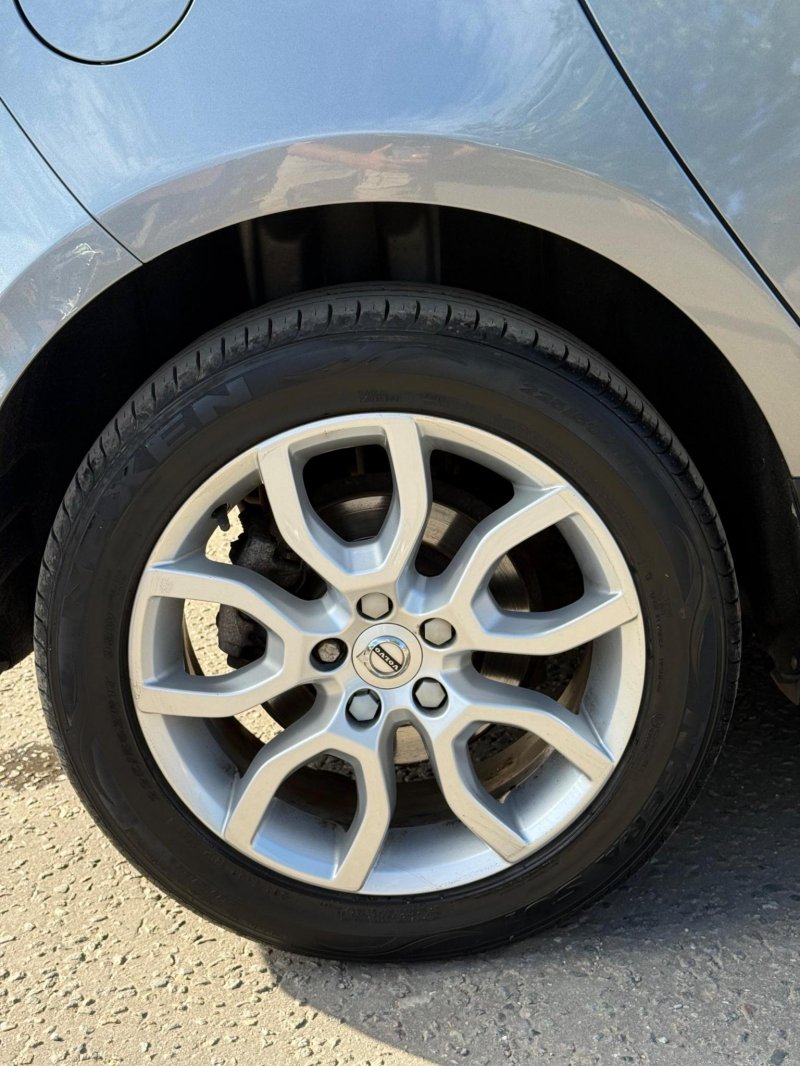 VOLVO V40 CROSS COUNTRY
