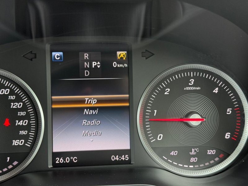MERCEDES-BENZ C CLASS