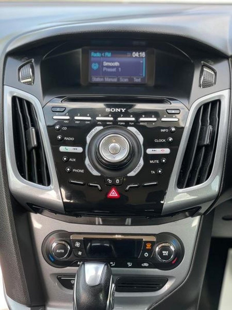 FORD FOCUS