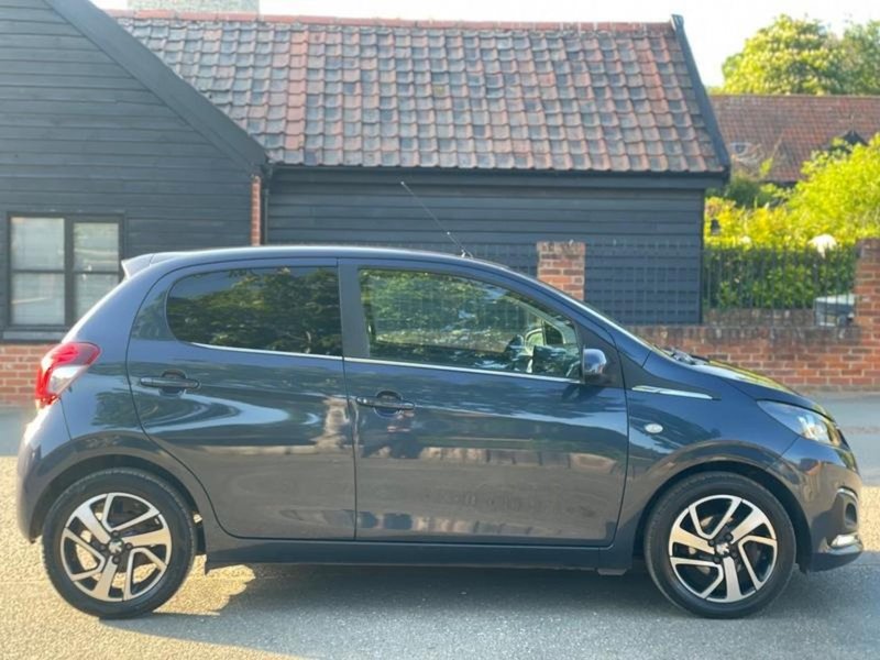 PEUGEOT 108