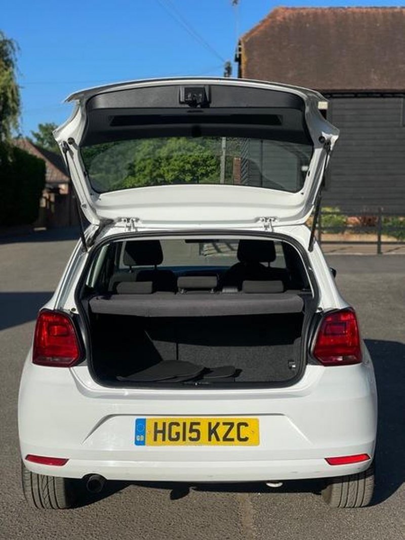 VOLKSWAGEN POLO