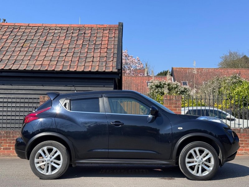NISSAN JUKE
