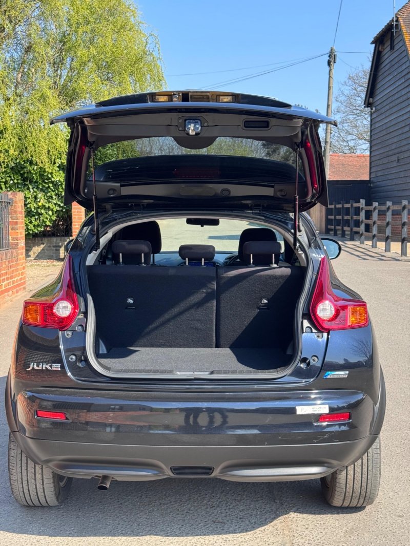 NISSAN JUKE