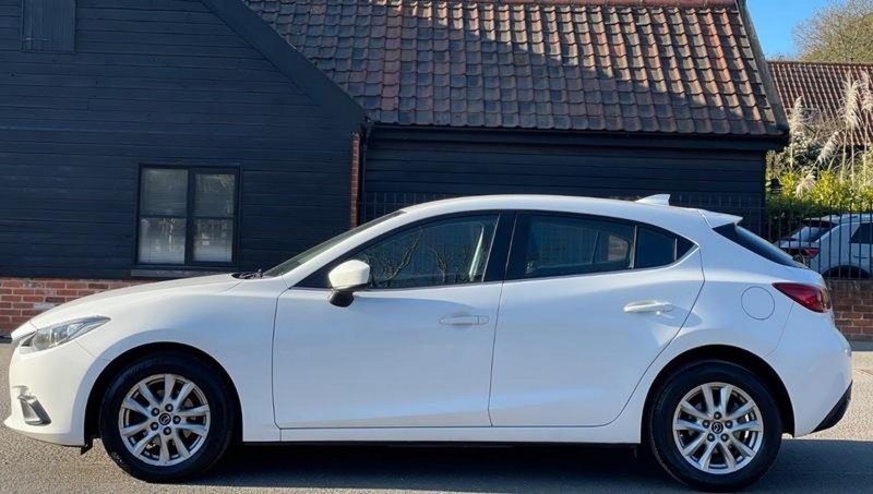 MAZDA MAZDA3
