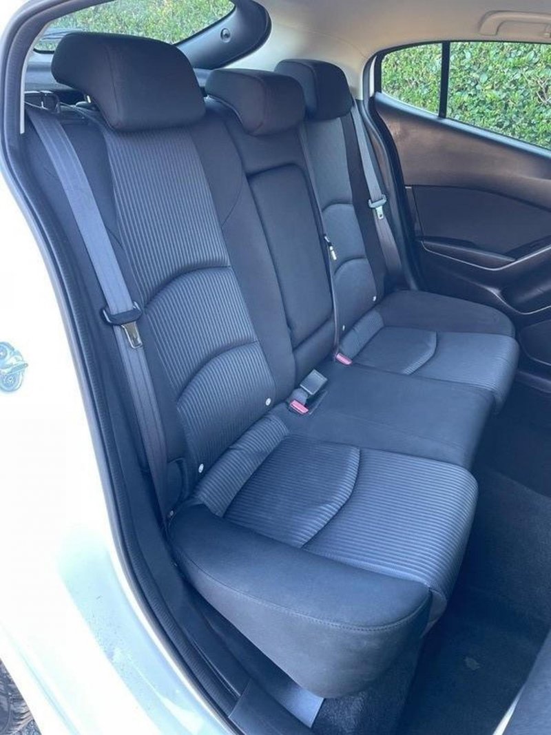MAZDA MAZDA3