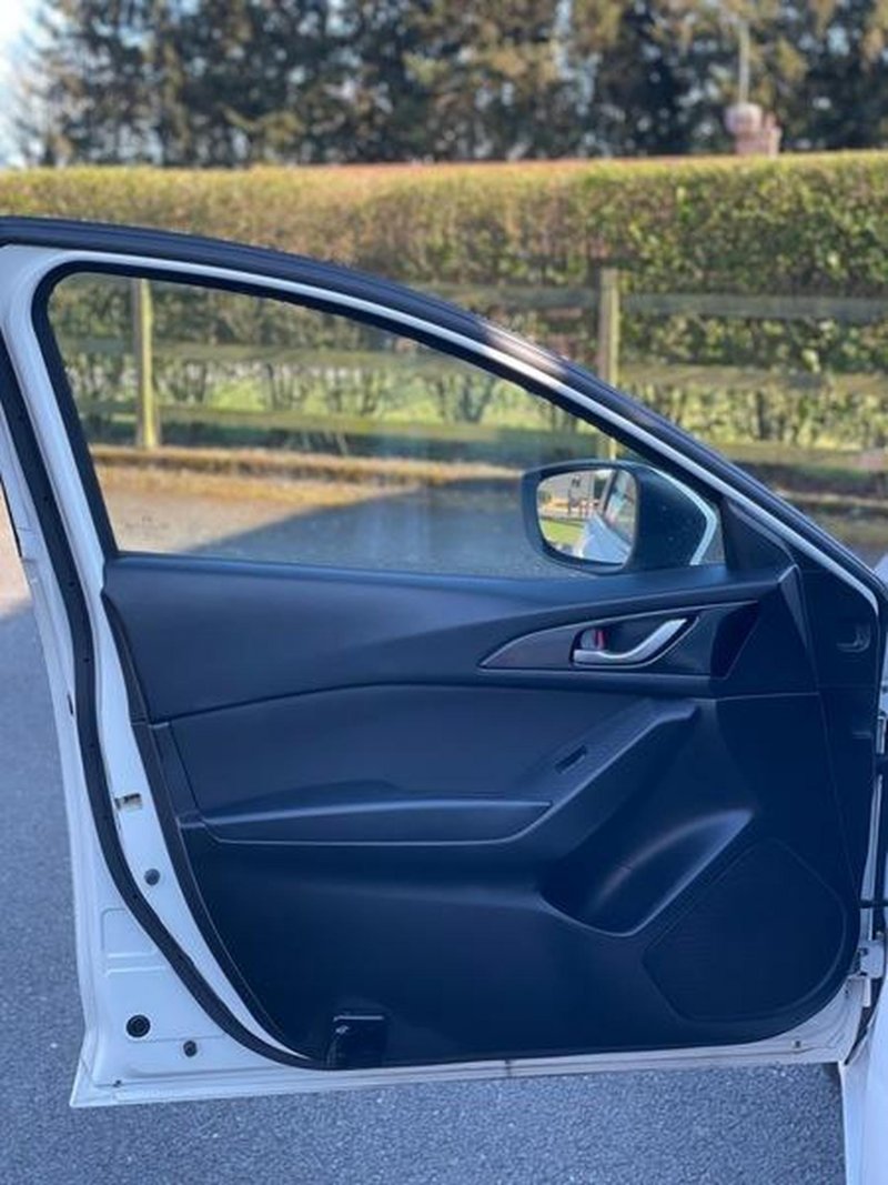 MAZDA MAZDA3