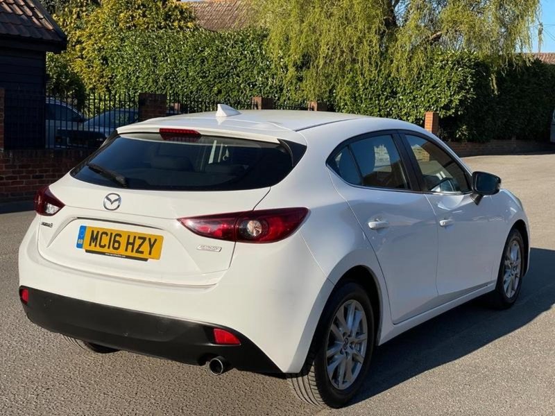 MAZDA MAZDA3