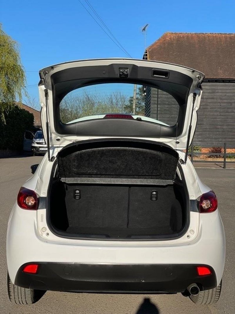 MAZDA MAZDA3