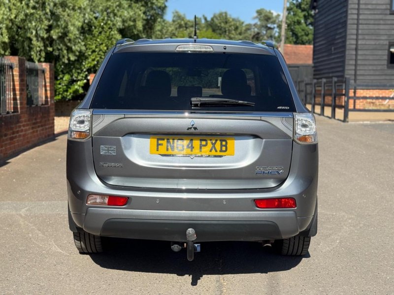 MITSUBISHI OUTLANDER