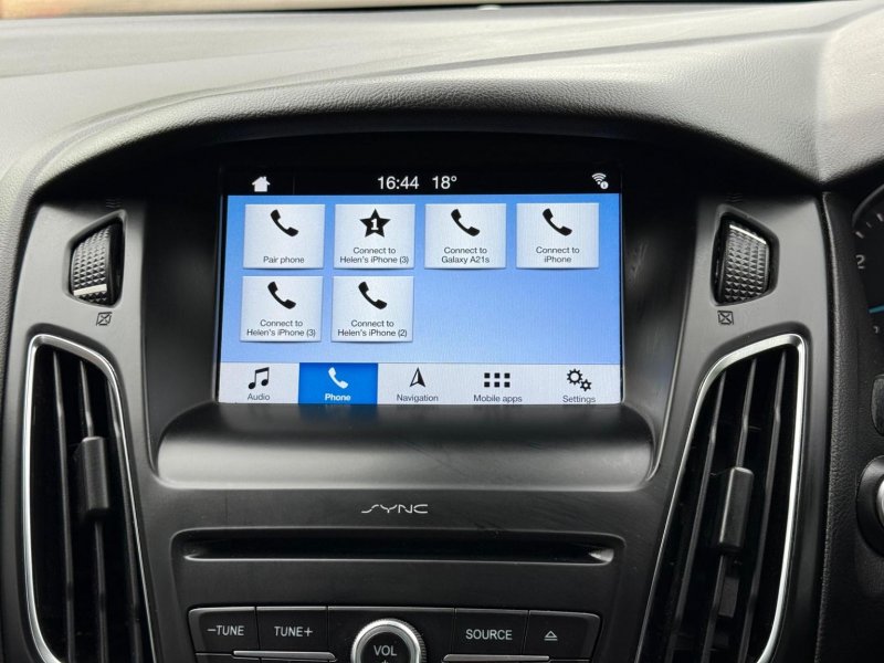FORD FOCUS