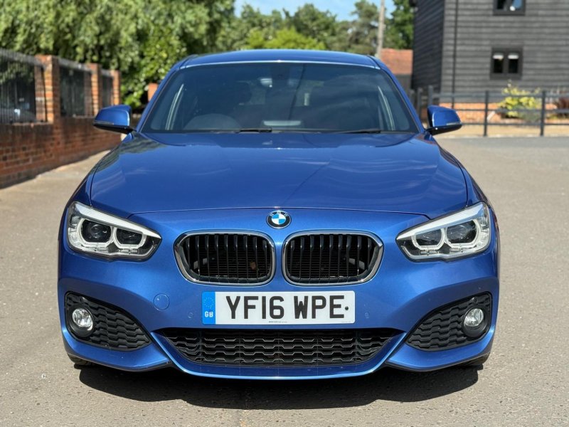 BMW 1 SERIES