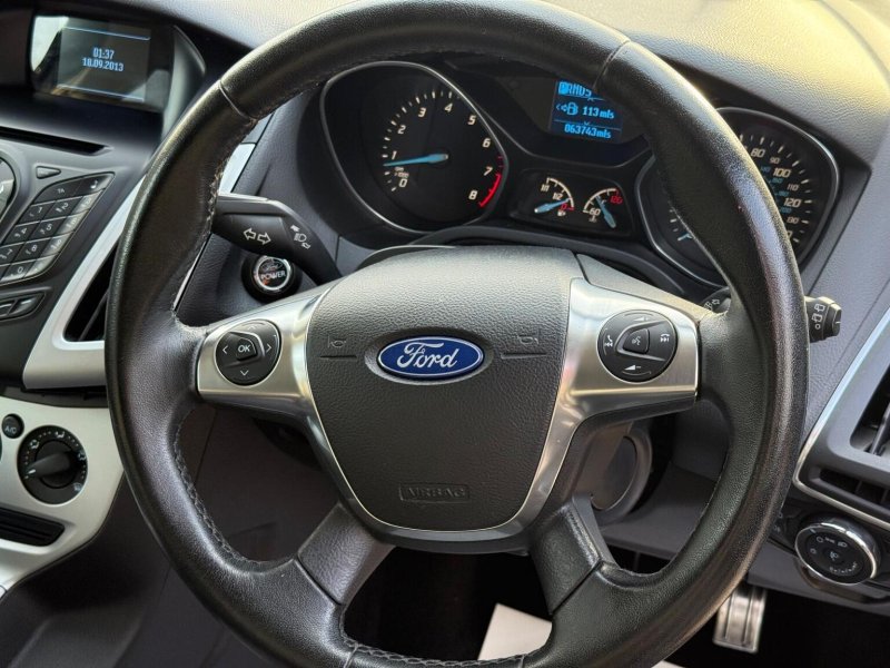 FORD FOCUS