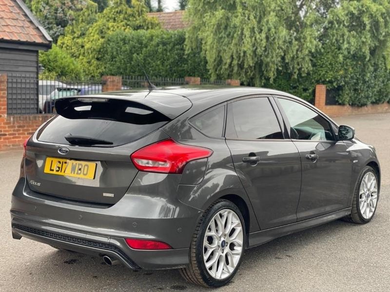 FORD FOCUS