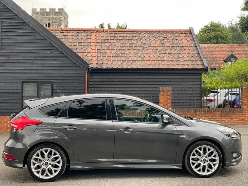 FORD FOCUS