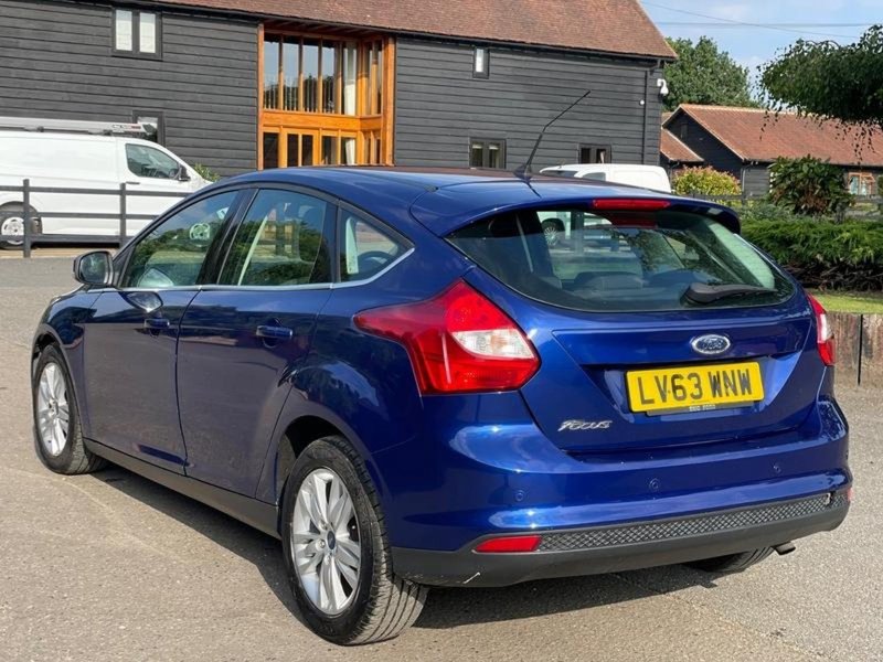 FORD FOCUS
