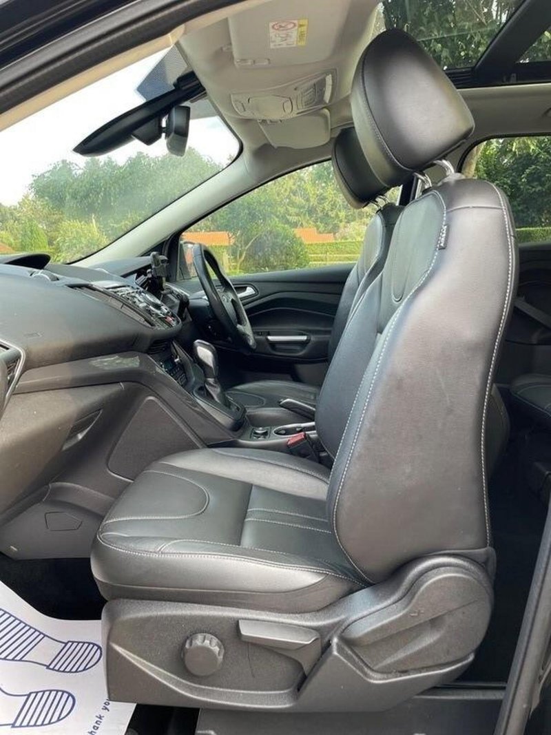 FORD KUGA
