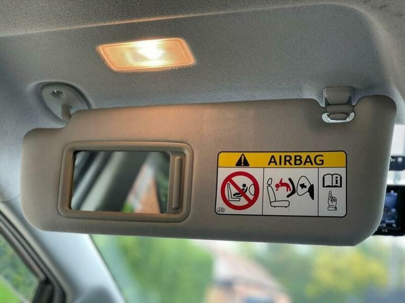 TOYOTA PRIUS+