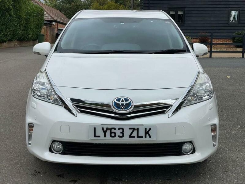 TOYOTA PRIUS+
